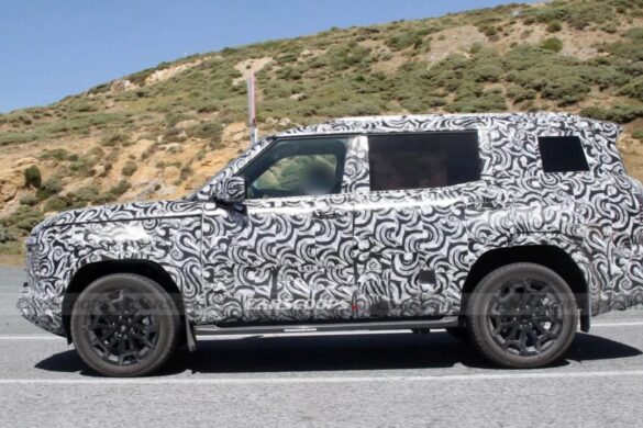 Mitsubishi: spuntano foto del nuovo SUV misterioso