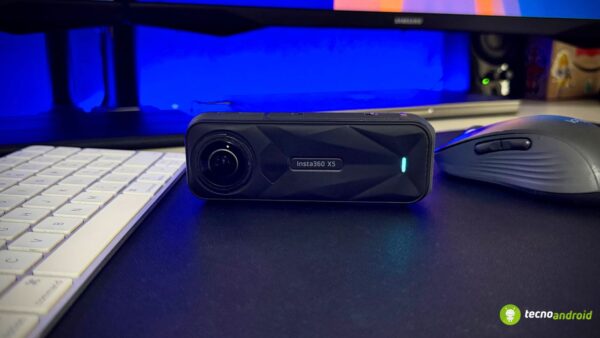 Insta360 X5 si aggiorna con AdaptiveTone, accessori per moto e nuove opzioni subacquee