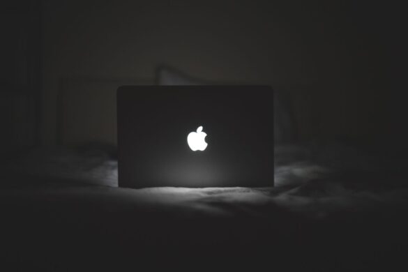MacBook Pro OLED: il suo lancio è sempre più vicino?