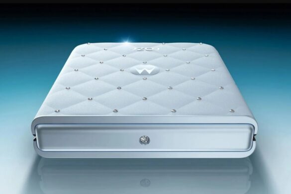 Motorola x Swarovski, confermata la lussuosa collaborazione