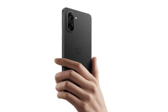 OnePlus Nord CE 5, presentato il nuovo smartphone pensato per la fascia media del mercato