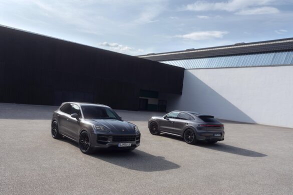 Porsche, Taycan e Cayenne arrivano nella versione Black Edition