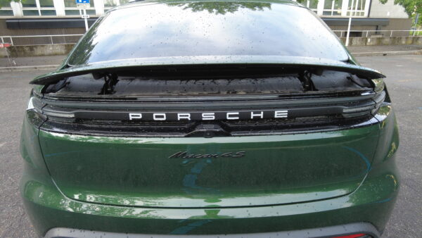 porsche macan 4s - immagine 16 DCIMMEDIADJI JPG