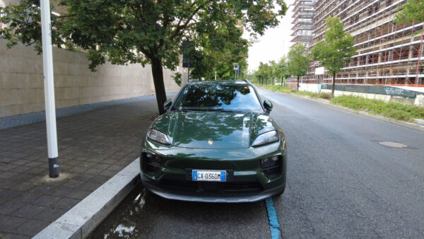 porsche macan 4s - immagine 14 DCIMMEDIADJI JPG