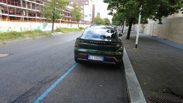 porsche macan 4s - immagine 10 DCIMMEDIADJI JPG