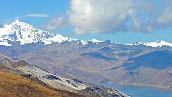 Cina, centrale idroelettrica in Tibet