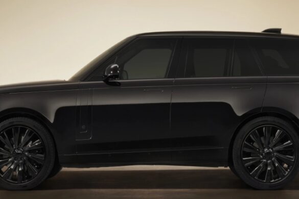 Range Rover SV Black: la gamma cresce al Goodwood Festival of Speed