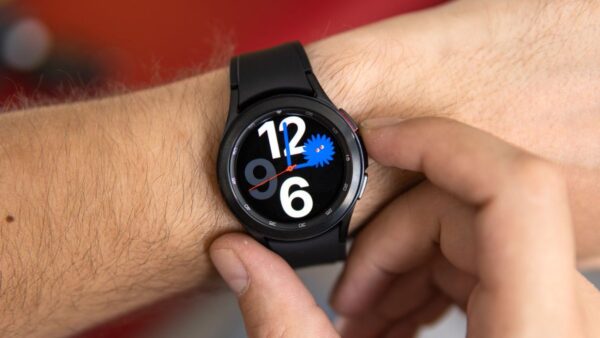 Samsung Galaxy Watch 4, spiragli per Wear OS 6: aggiornamento ancora possibile