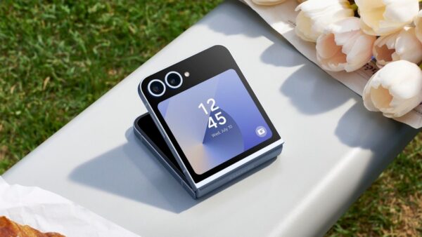 Samsung Galaxy Z Flip rdsf