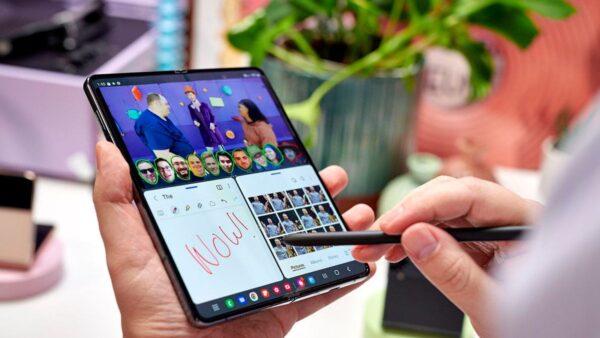 Samsung Galaxy Z Fold con S Pen