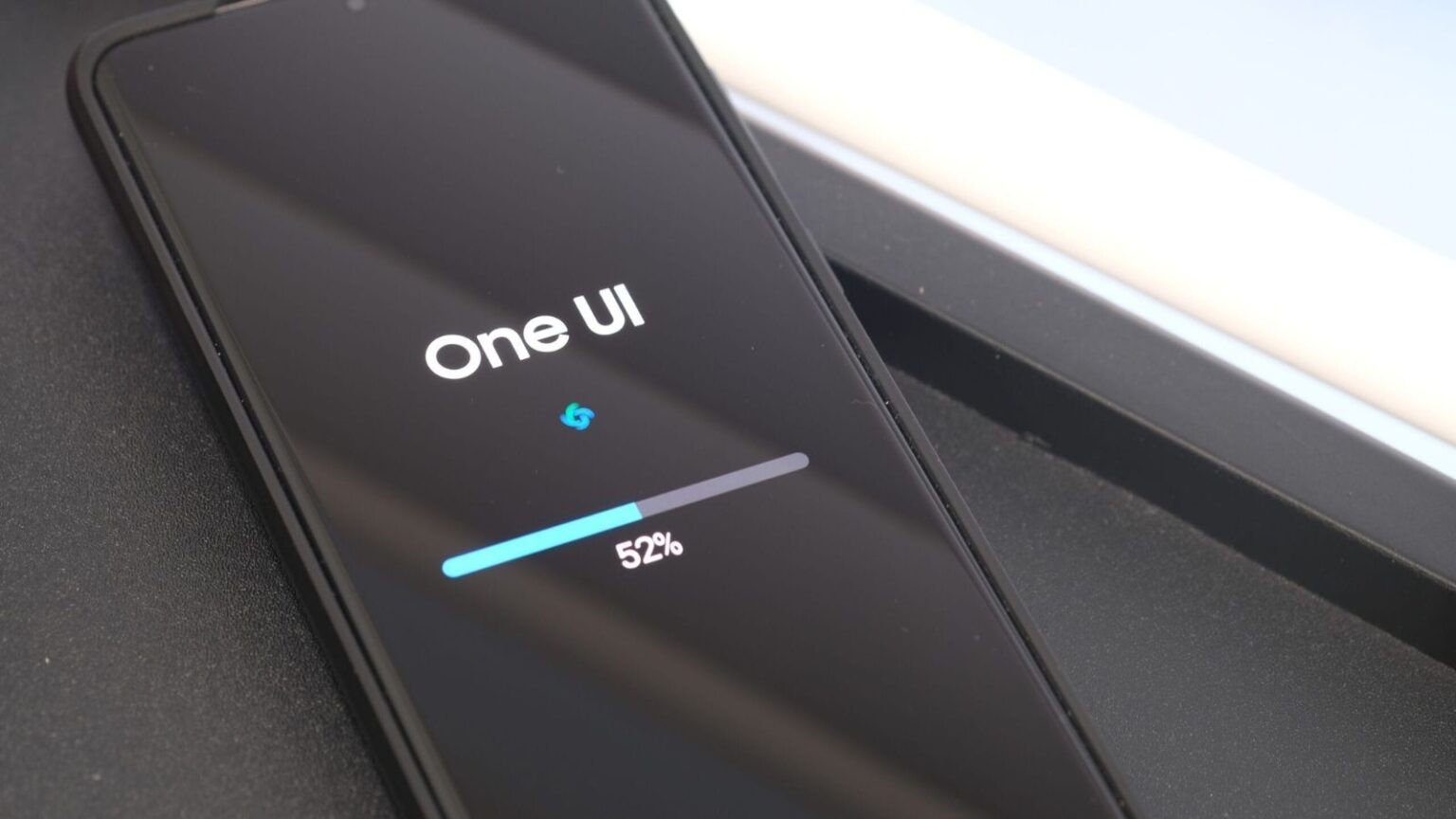 Samsung, la One UI 8.0 chiude le porte al modding: stop allo sblocco del bootloader