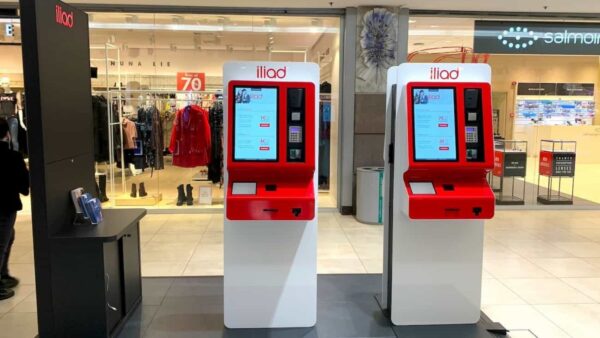 Iliad porta gli smartphone nelle SIMBOX: si possono acquistare anche iPhone e Galaxy