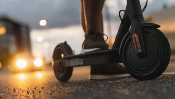 Abbonati Atac possono usare gratis monopattini e bici Dott per 30 giorni grazie a un voucher promosso da Roma Capitale e Regione Lazio.