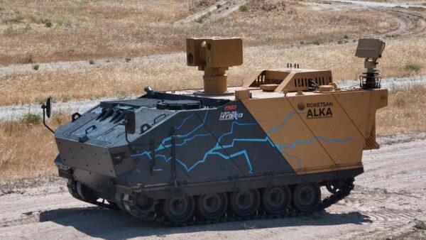 Il sistema turco Alka-Kaplan usa onde EM e laser per abbattere droni in modo silenzioso, preciso e completamente autonomo.