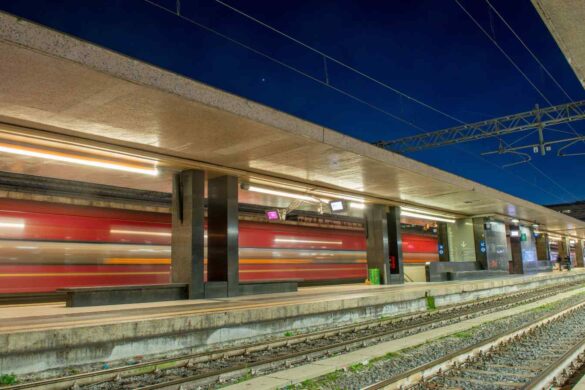 RFI sotto accusa: blackout ferroviario causato da un chiodo