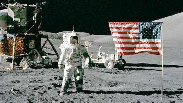 Tagli al budget, dimissioni e proteste: la NASA affronta una crisi interna che mette a rischio il futuro dell’esplorazione spaziale.