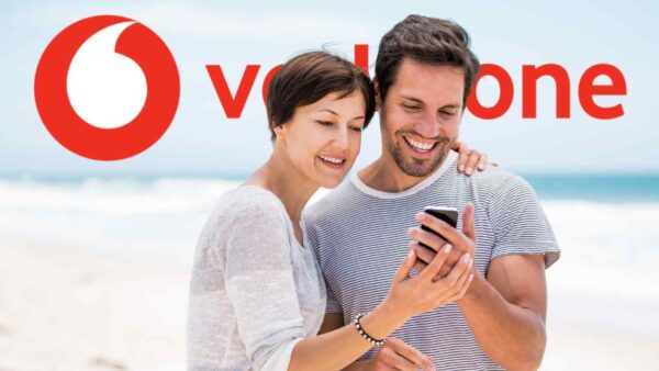 Vodafone offre a 6,99€/mese 100 GB in 5G, minuti e SMS illimitati, attivazione gratis per chi passa da Iliad e PosteMobile.