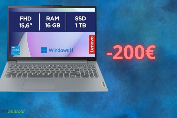 Amazon sconta di 200 euro il notebook LENOVO: il prezzo è assurdo