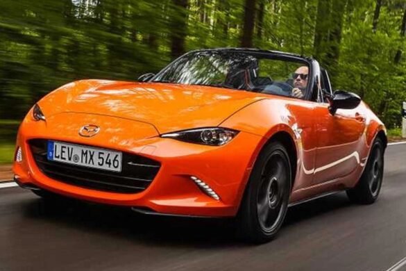Mazda MX-5: il ritorno della leggenda su quattro ruote e avrà cambio manuale