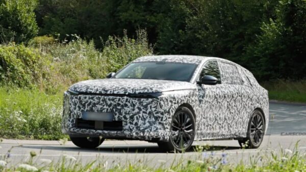 DS 7 2026: svelati i segreti del nuovo SUV