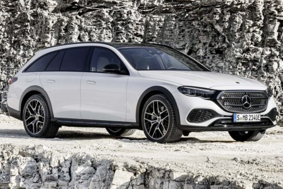 Mercedes Classe E 300 de All-Terrain: viaggio tra silenzio e consumi incredibili