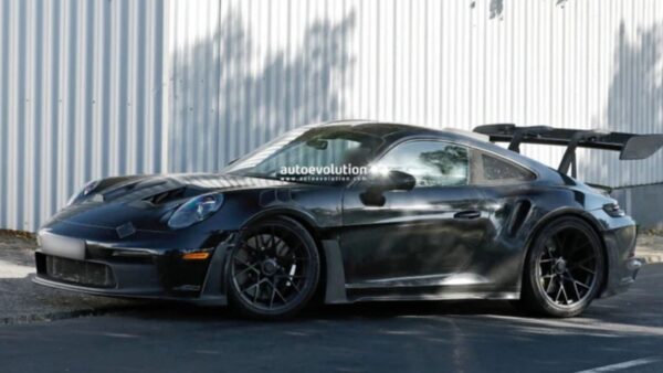 Porsche 911 GT3 RS 2026: un motore ancora più potente per il modello?