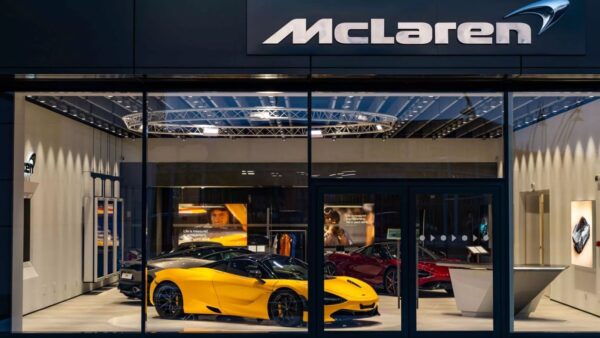 McLaren: in arrivo il SUV elettrico di lusso entro il 2030