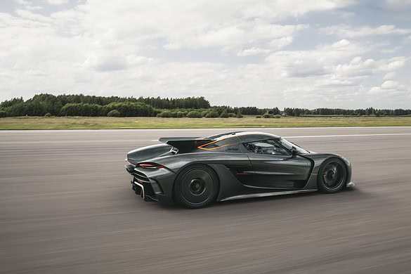 Koenigsegg Jesko Absolut si riprende il primato di supercar più veloce al mondo