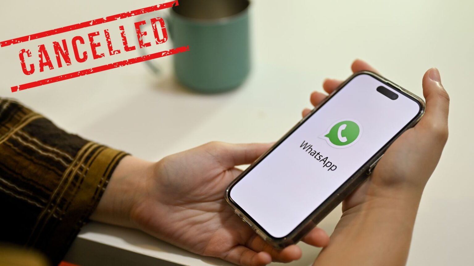 WhatsApp cancella account sospetti
