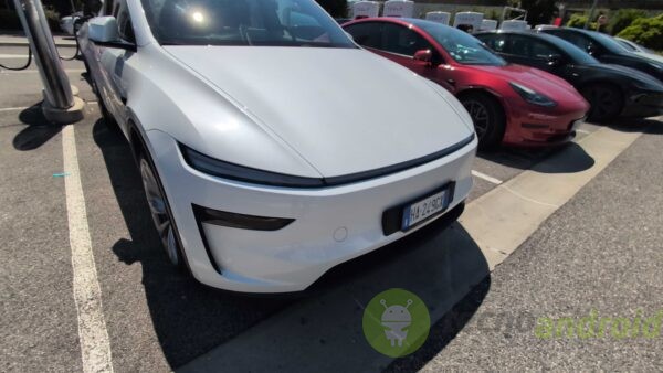 tesla - immagine 8 Tesla Model Y Juniper Long Range ()