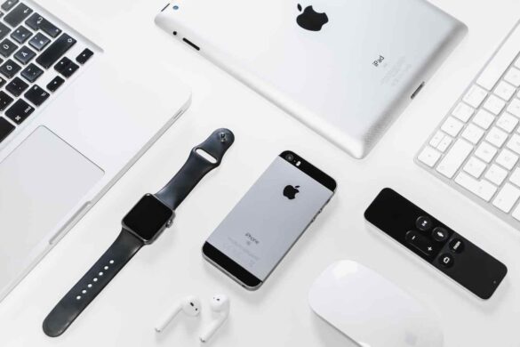 Apple sfida Google? Possibili acquisizioni miliardarie nel settore AI