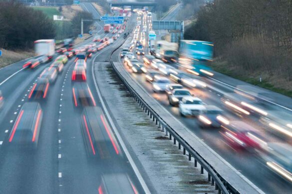 Gli italiani al volante: scarsa preparazione e conoscenze limitate del Codice