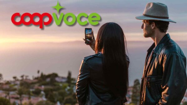 Con EVO 20 di CoopVoce hai 20 GB, minuti illimitati e 1000 SMS a 4,90€/mese per sempre, senza vincoli né costi nascosti.