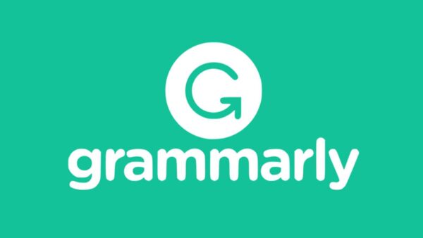Grammarly presenta agenti AI per studenti e docenti, offrendo correzioni, valutazioni e strumenti avanzati di scrittura accademica.