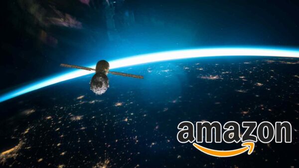 SpaceX lancia 24 satelliti Kuiper per Amazon, segnando la centesima missione 2025 e spingendo la connettività globale.