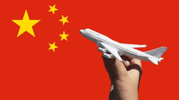 La Cina rilancia l’ala obliqua: un concetto anni ’40 che, con AI e nuovi materiali, punta a velivoli ipersonici fino a Mach 5.