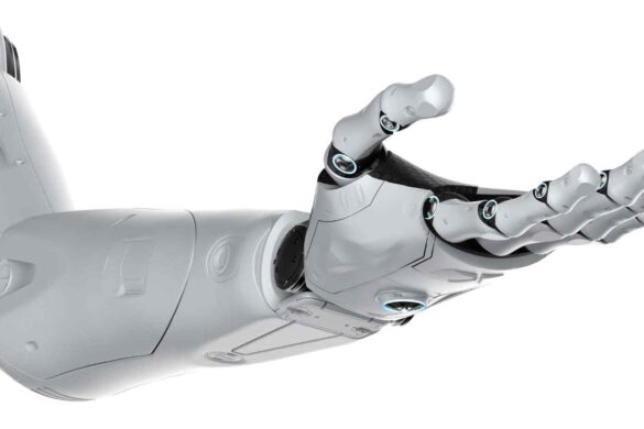 Collo quasi staccato da braccio robotico, paziente salvato