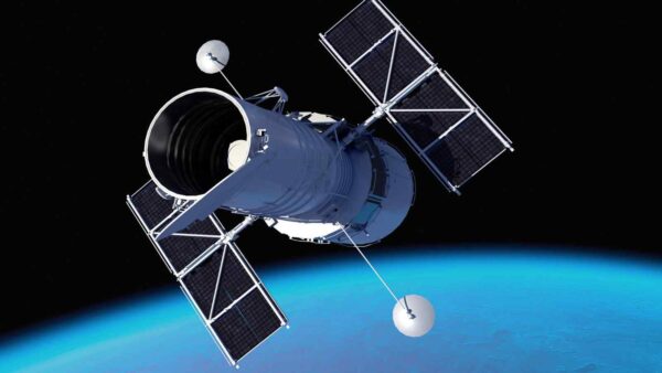 Il telescopio Roman della NASA monta il suo parasole spaziale, proteggendo gli strumenti dalla luce solare per esplorare l’universo.