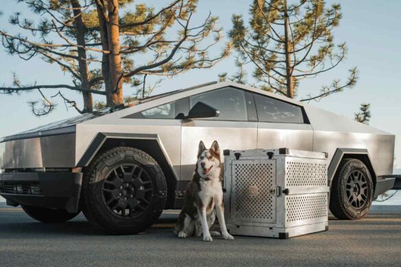 Missili contro Cybertruck: il pickup Tesla nelle prove militari