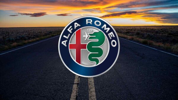 Alfa Romeo testa il restyling della Tonale: piccoli ritocchi al design e possibili aggiornamenti tech entro fine anno.