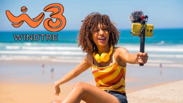WindTre offre 200 giga, minuti illimitati e 200 SMS a 10,99 € al mese, con un piano stabile e senza sorprese.
