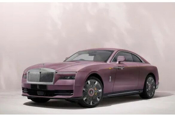 Rolls-Royce Spectre Inspired by Primavera: lusso e poesia per la stagione del risveglio