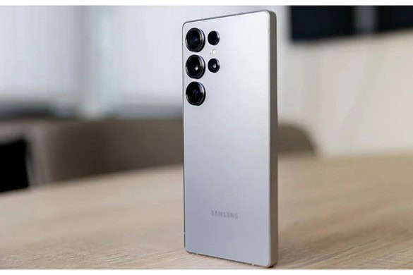 Galaxy S26 Ultra: autonomia invariata e ricarica più veloce