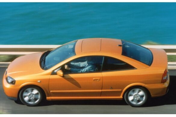 Opel Astra Coupé: l’ unione tra eleganza italiana e ingegneria tedesca