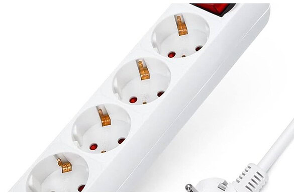 Shelly Power Strip 4 Gen4, la ciabatta smart che alza il livello