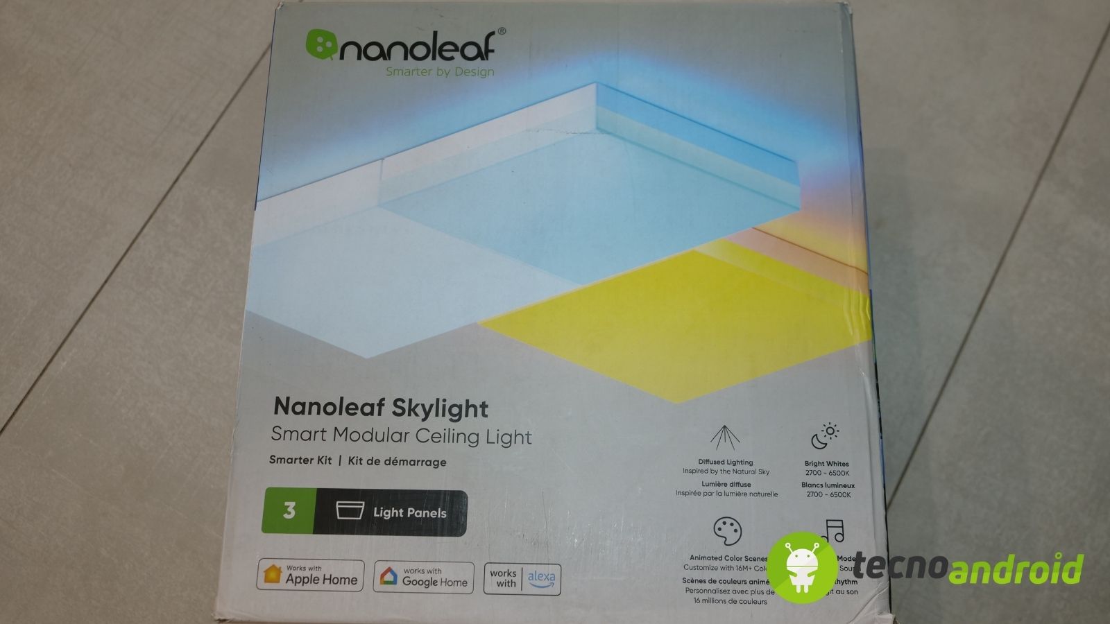 Nanoleaf Skylight: i pannelli LED da soffitto che trasformano la luce in magia — RECENSIONE
