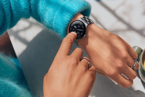 Google avviserà sugli smartwatch: i quadranti più energivori ora segnalati nel Play Store
