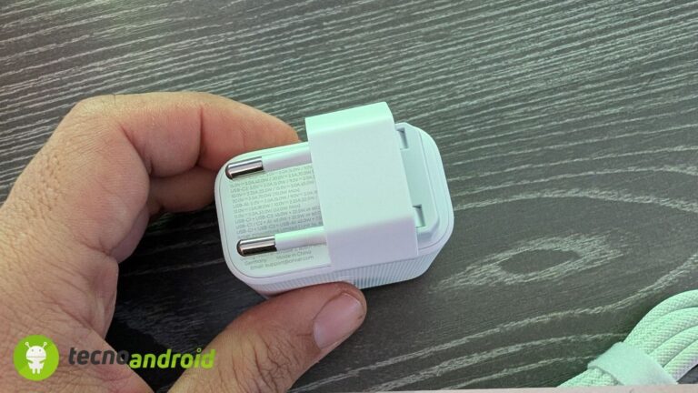 caricatore - specifiche Caricatore Anker Nano: 70W di potenza e velocità in 3 porte | RECENSIONE