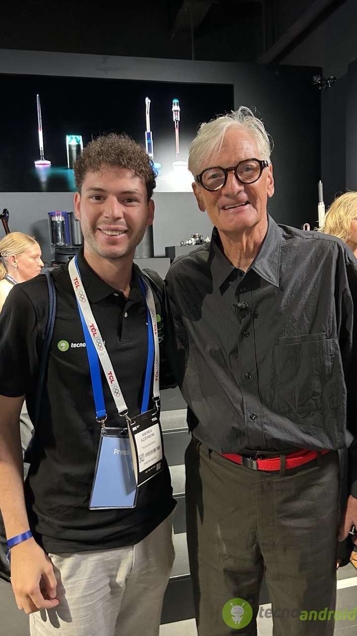 Dyson IFA 2025 (8) Tecnologia, smartphone, evento tech, intervista, personaggi famosi, Android, innovazione digitale, fiera tecnologia, dispositivi mobili, gadget tech, conferenza tecnologica, innovazioni mobile, tecnologia Android, presentazione prodotto, tech influencer, tecnologia all'avanguardia, digital innovation, dispositivi smart, evento tecnologico, tecnologia e smartphone, occasione tech.