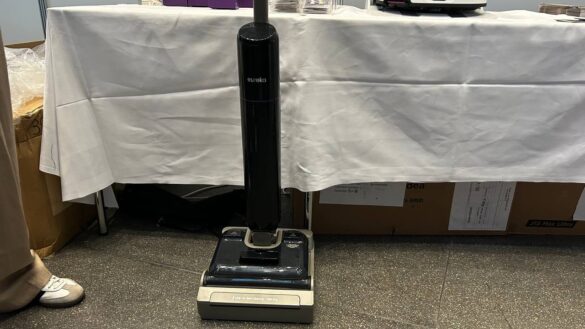 Eureka FloorShine 880: ecco il dispositivo presentato a IFA 2025
